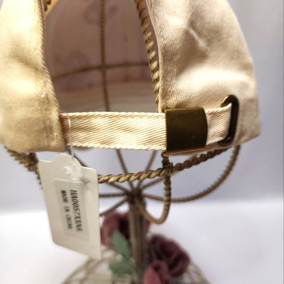 Aroura Borealis Rhinestone Dollar Sign Beige Baseball Cap - Picture 7 of 14